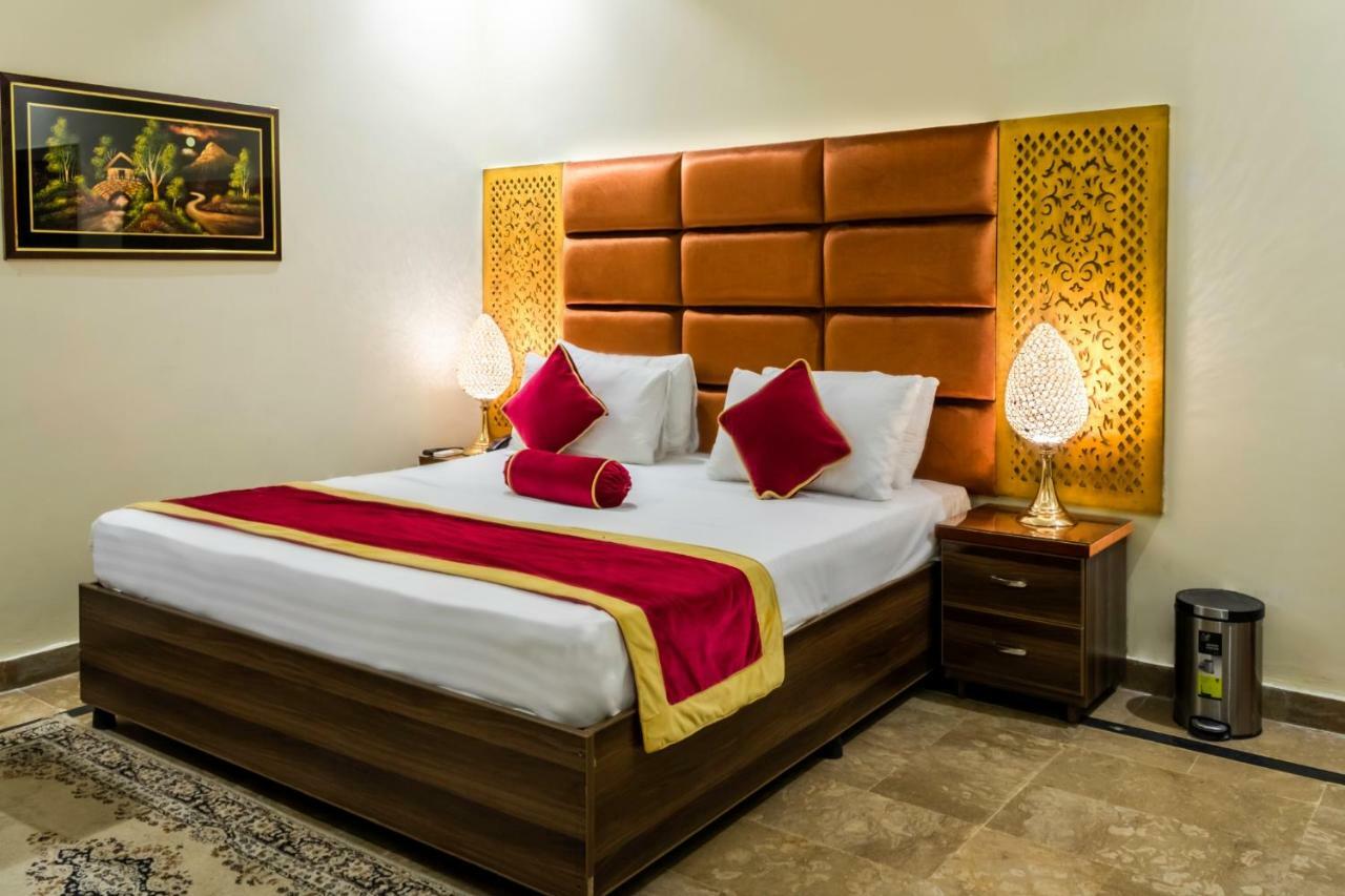 Rose Palace Hotel Lahore Exteriér fotografie